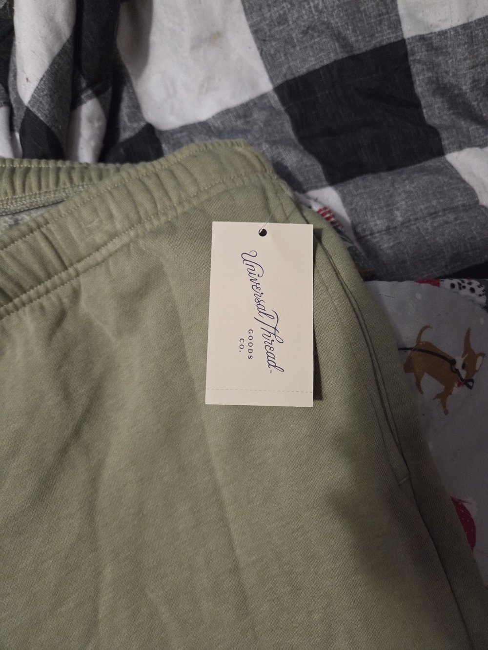 Universal Thread Olive Drawstring Fleece Sweatpants - Picture 3 of 6